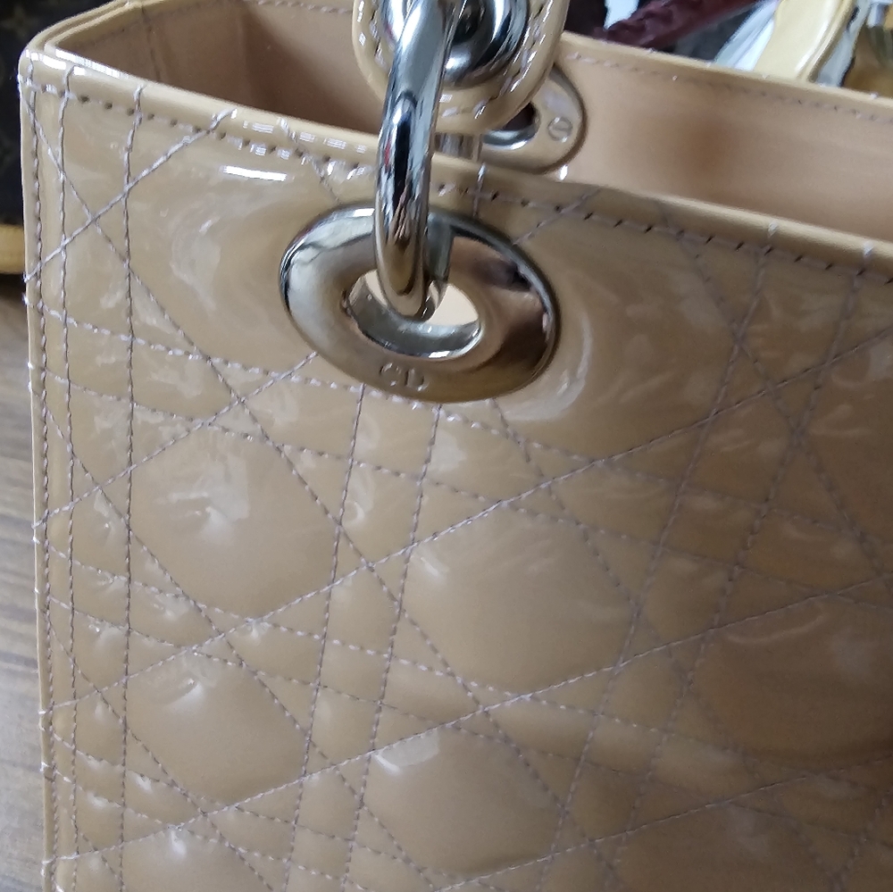 #1140-#138-006 LADY DIOR PATENT LEATHER MEDIUM CANNAGE - Picture 3 of 14